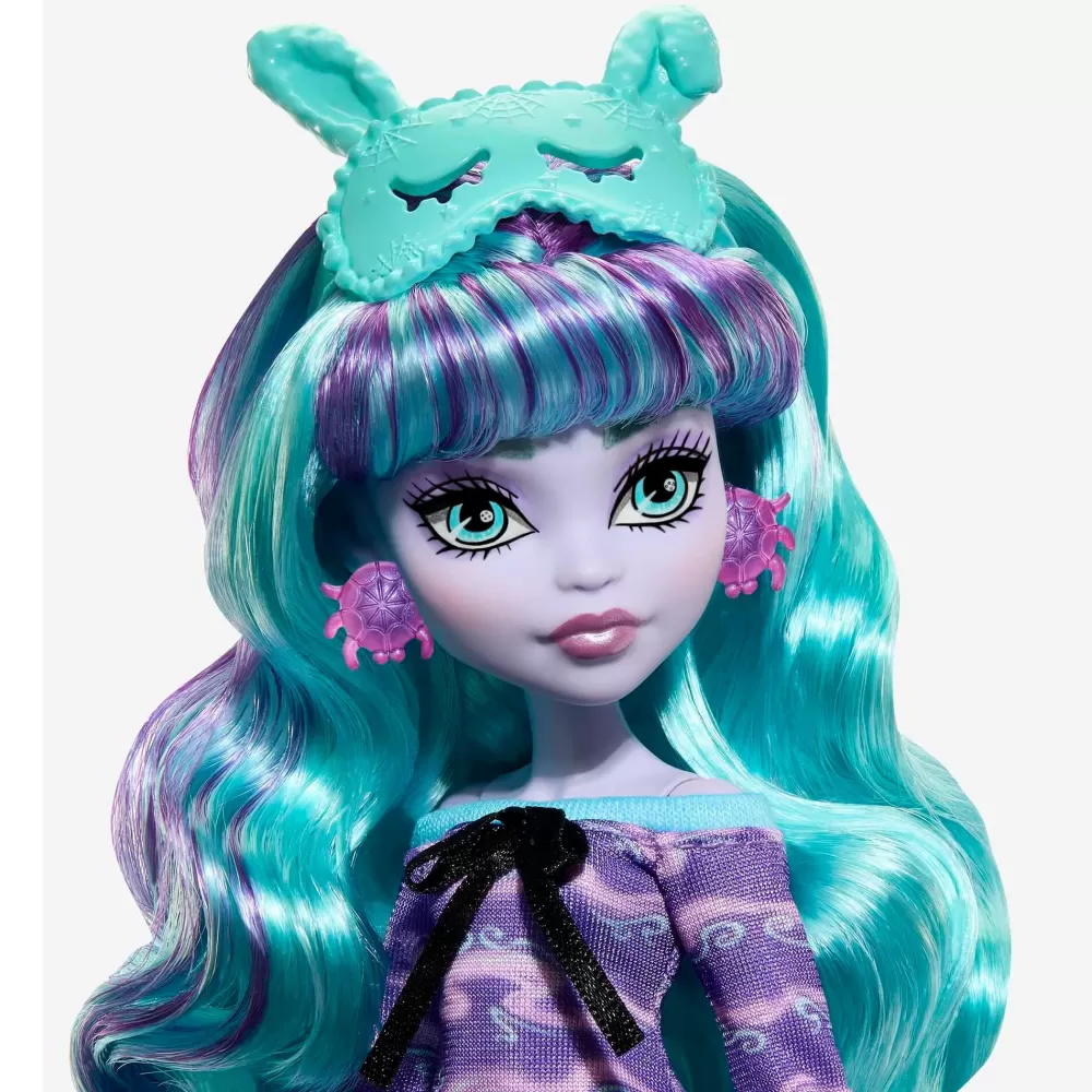 Flash Sale Twyla Creepover Party, Bambola Con Outifit Dettagliato E Accessori Per Il Pigiama Party, Cucciolo Coniglietto Dustin Incluso Fashion Dolls